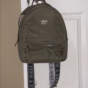 GUESS BACKPACK